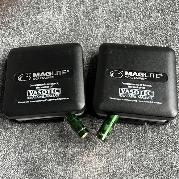 🆕 2 NEW MAG-LITE SOLITAIRE Pocket Flashlights - Picture 9 of 9
